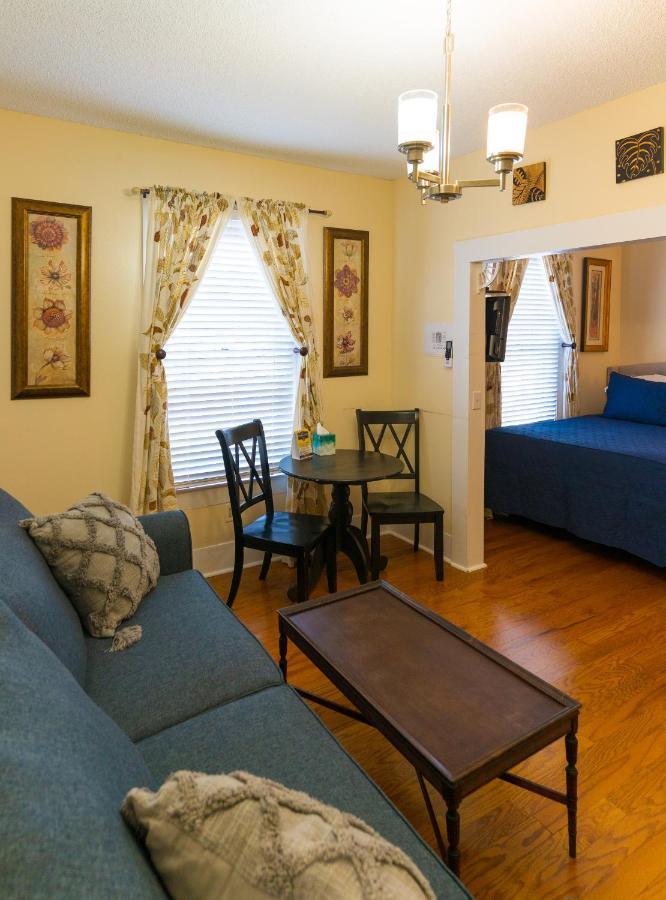 The Heirloom Inn מאונט דורה מראה חיצוני תמונה